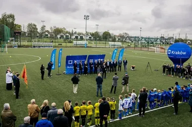 Nowe boisko w Grębałowie już działa. Klub dostał zaplecze na lata