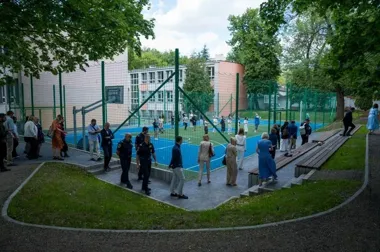 Na Kazimierzu odnowiono szkolne boiska. Uczniowie już z nich korzystają